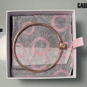 Pandora Elegant Rose Gold Bracelet - size 8.5